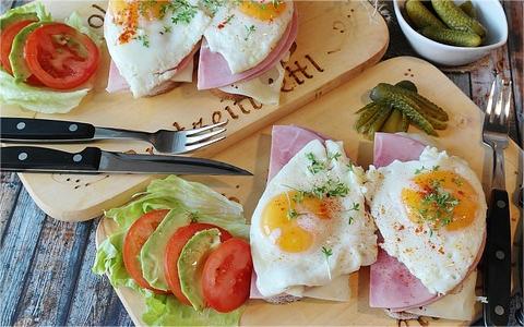 中國功能食品市場專項調(diào)研：2022年市場規(guī)模同比增長6.7%至0.32萬億元以上