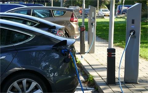 重慶市新能源汽車便捷超充行動計劃（2024至2025年）政策解讀