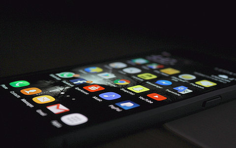 網(wǎng)絡安全報告：權(quán)威解讀AI浪潮下的網(wǎng)絡安全市場研究報告