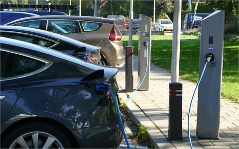 關(guān)于進(jìn)一步促進(jìn)機(jī)動車消費(fèi)的通知政策解讀