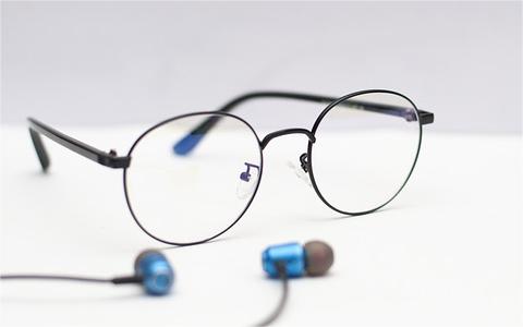 中國(guó)眼鏡鏡片行業(yè)競(jìng)爭(zhēng)格局調(diào)研報(bào)告 頭部企業(yè)市場(chǎng)影響力比較強(qiáng)