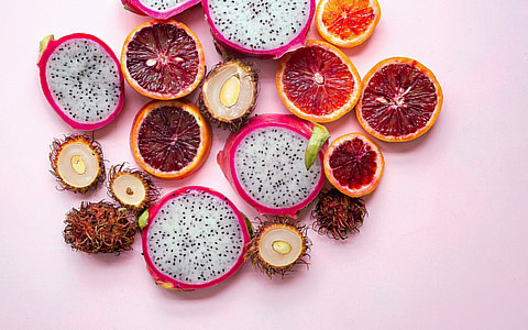 國(guó)務(wù)院：鼓勵(lì)戰(zhàn)略性并購(gòu)重組和資源整合，培優(yōu)扶強(qiáng)中藥領(lǐng)域龍頭企業(yè)