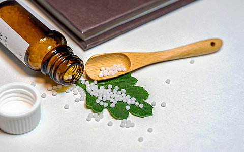 上海醫(yī)藥：普瑞巴林膠囊獲泰國(guó)藥監(jiān)局批準(zhǔn)