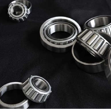 提高等截面薄壁軸承載荷能力的核心方法是什么？